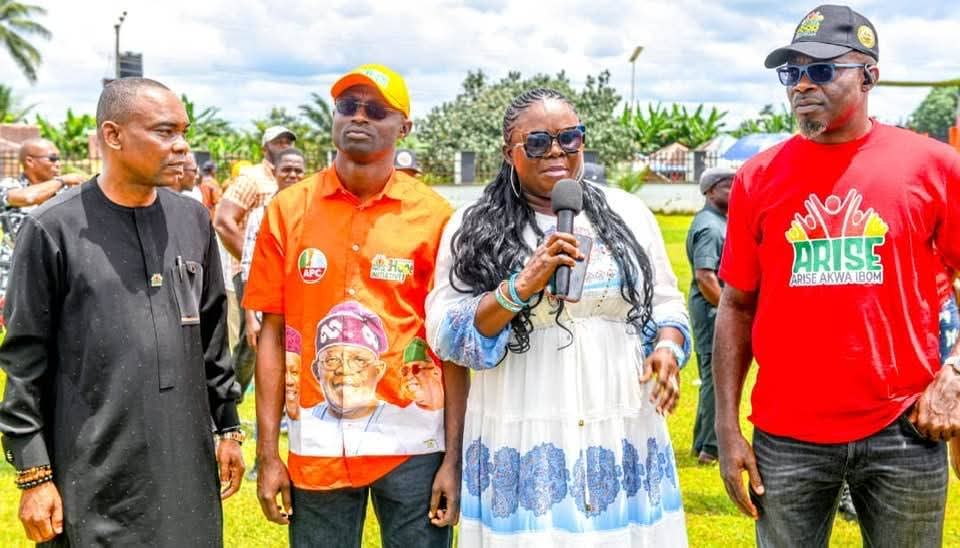 ARISE FOOD SECURITY PROGRAMME REACHES NSIT IBOM…as Aks govt shares 7,000 bags of food items