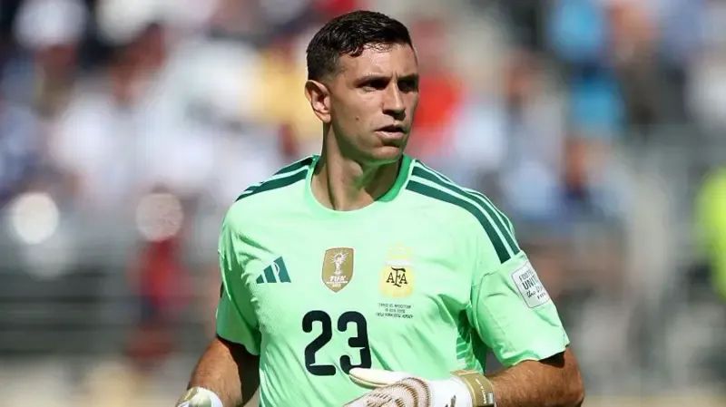 Chelsea Close In on Emiliano Martínez as £7.5m Deal With Aston Villa Agreed